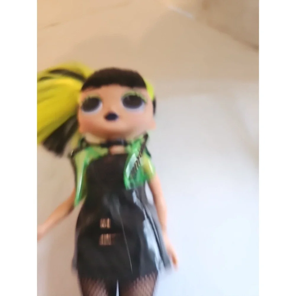 LOL Surprise OMG Remix Rock Bhad Gurl MGA 2019 Lime green Black Choker Fishnet